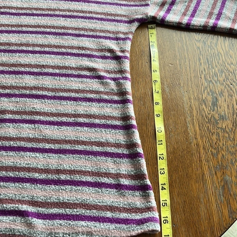 Torrid Super Soft Plush gray w/purple lt pink and lt brown stripes size 00